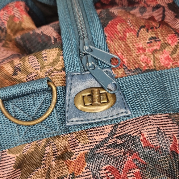 80s Riviera Floral Tapestry Duffle Bag - Picture 4 of 14